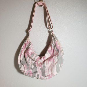 Billabong pink camo hobo crossbody